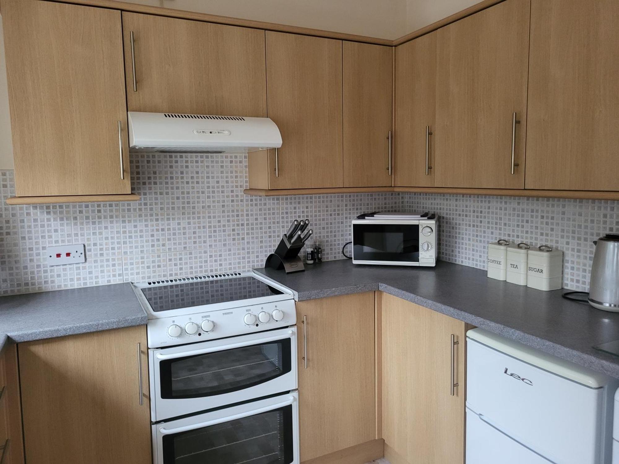 Grayz Townhouse - Free Onsite Parking For 2 Cars Villa Lincoln Eksteriør bilde
